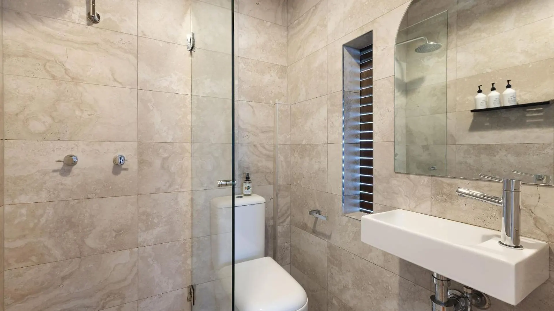 Apollo House Villa Byron Bay 0*,  Australia